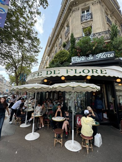 カフェドフロール